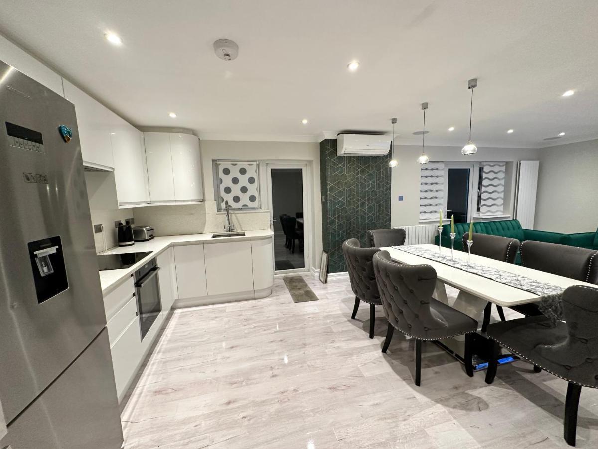 Ferienwohnung Luxury House Greenford  Exterior foto