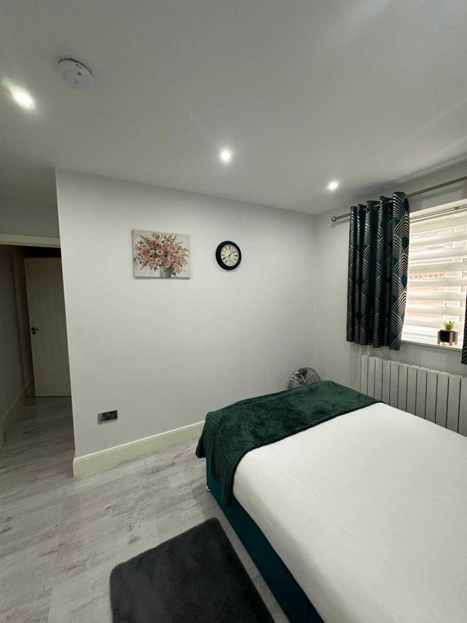 Ferienwohnung Luxury House Greenford  Exterior foto
